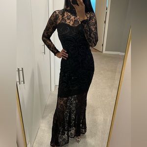 USED LACE DRESS BLACK SIZE SMALL